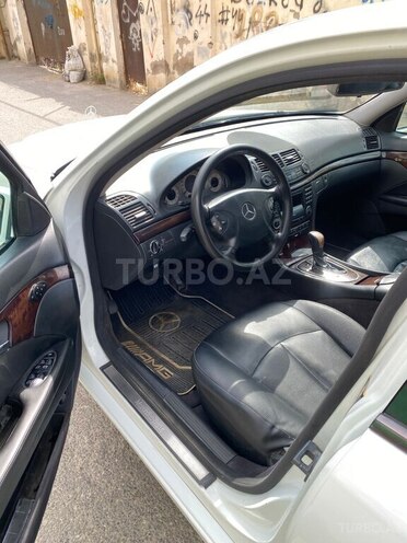 Mercedes E 220 d 2004, 310,000 km - 2.2 l - Bakı
