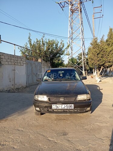 Opel Astra 1996, 414,770 km - 1.8 l - Sumqayıt