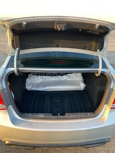 Chevrolet Cruze 2014, 303,851 km - 1.4 l - Qazax