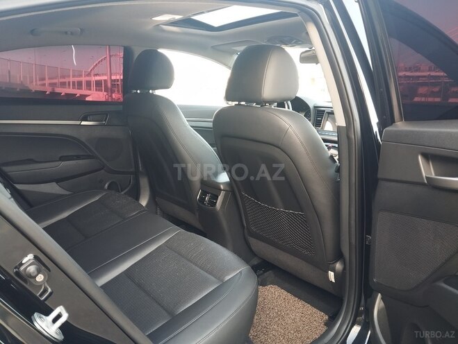 Hyundai Avante 2015, 65,270 km - 1.6 l - Bakı