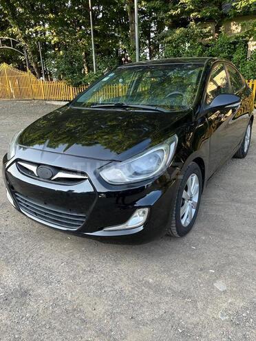 Hyundai Accent 2010, 239,000 km - 1.6 l - Masallı