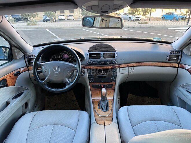 Mercedes E 240 2002, 216,000 km - 2.4 л - Sumqayıt