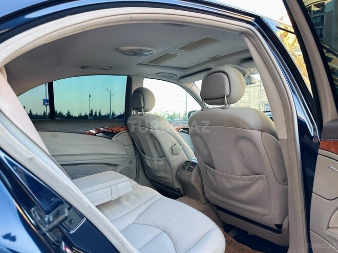 Mercedes E 240 2002, 216,000 km - 2.4 л - Sumqayıt