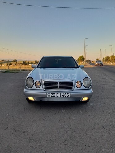 Mercedes E 240 1997, 375,326 km - 2.4 l - Qazax