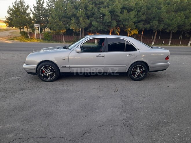 Mercedes E 240 1997, 375,326 km - 2.4 l - Qazax