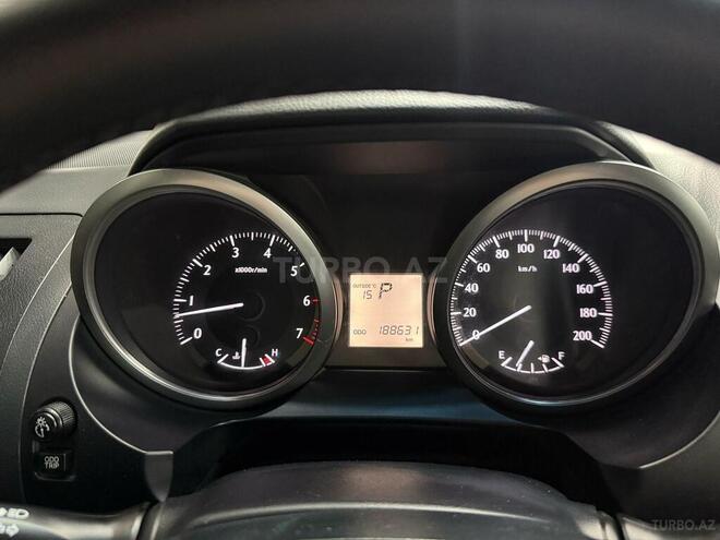 Toyota Land Cruiser Prado 2015, 180,000 km - 2.7 л - Bakı