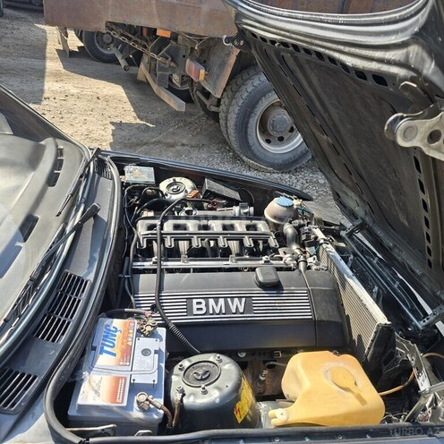 BMW 325 1987, 216,000 km - 2.5 l - Gəncə