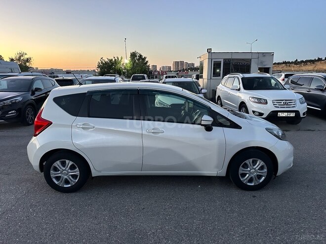 Nissan Note-5