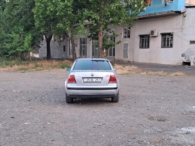 Volkswagen Bora 1999, 277,077 km - 1.6 l - Gəncə