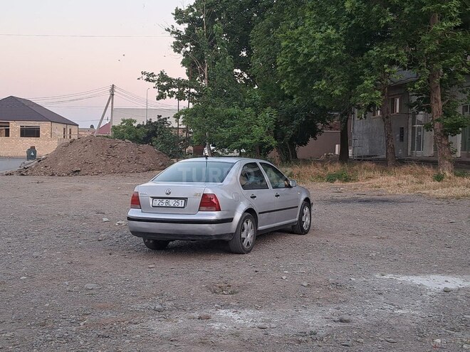 Volkswagen Bora 1999, 277,077 km - 1.6 l - Gəncə
