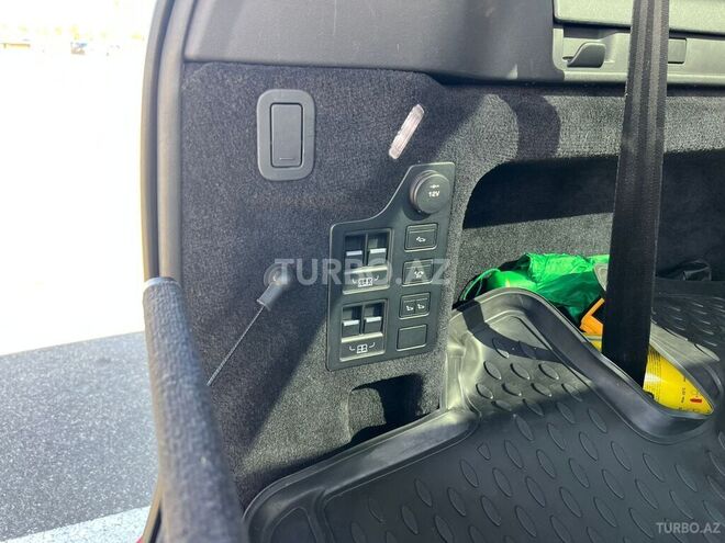Land Rover Discovery 2017, 85,600 km - 3.0 l - Bakı