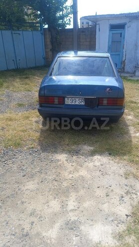 Mercedes 190 1991, 300,000 km - 2.0 l - Sabirabad