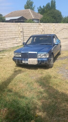 Mercedes 190 1991, 300,000 km - 2.0 l - Sabirabad