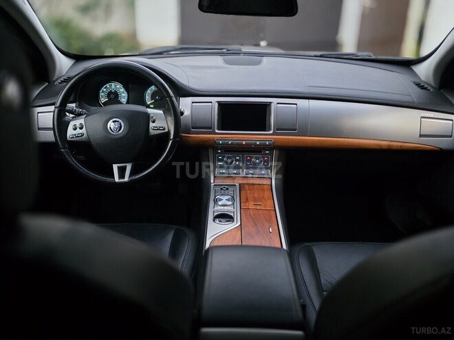 Jaguar XF 2009, 134,000 km - 4.2 l - Bakı