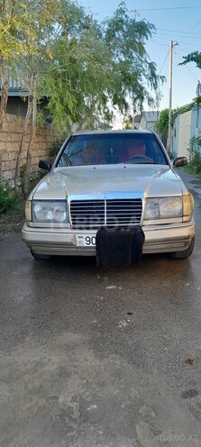 Mercedes E 200 1987, 255,552 km - 2.0 l - Bakı