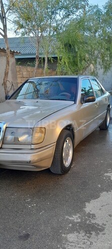 Mercedes E 200 1987, 255,552 km - 2.0 l - Bakı