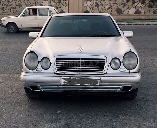 Mercedes E 300 1998, 125,545 km - 3.0 l - Bərdə
