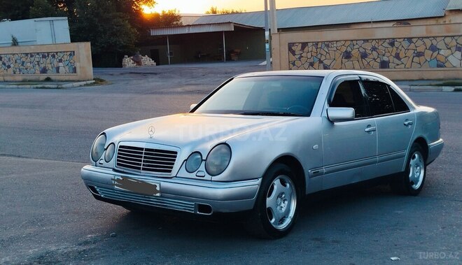 Mercedes E 300 1998, 125,545 km - 3.0 l - Bərdə