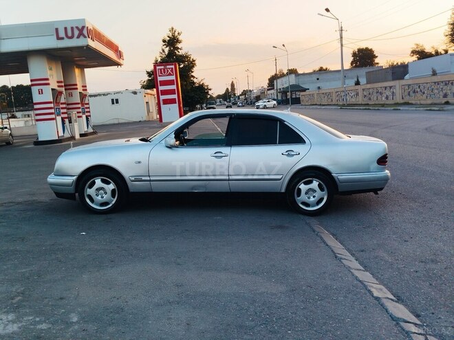 Mercedes E 300 1998, 125,545 km - 3.0 l - Bərdə