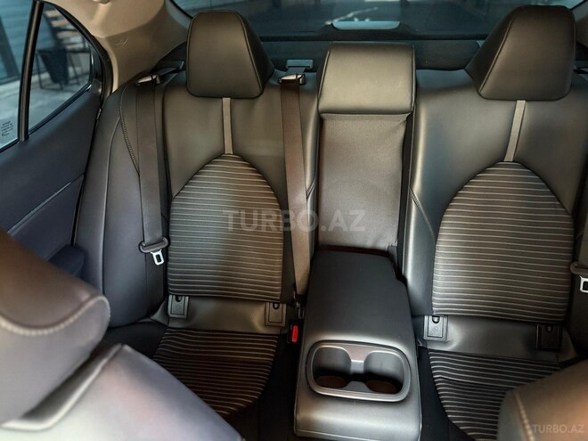 Toyota Camry 2021, 180,000 km - 2.5 л - Bakı