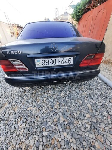 Mercedes E 270 1996, 175,682 km - 2.7 l - Bakı