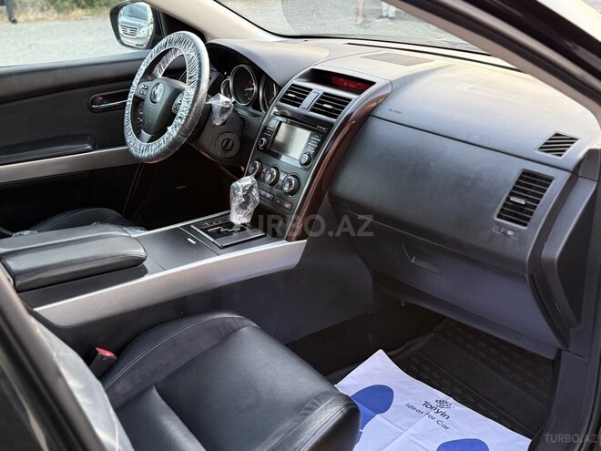 Mazda CX-9-12