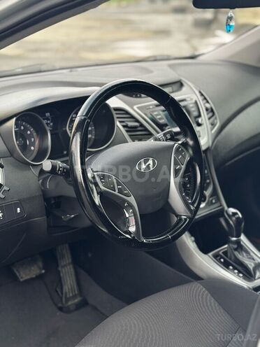 Hyundai Elantra 2015, 175,000 km - 1.8 l - Bakı