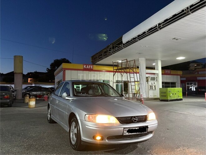 Opel Vectra 1999, 275,000 km - 1.8 l - Bakı