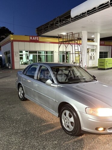 Opel Vectra 1999, 275,000 km - 1.8 l - Bakı