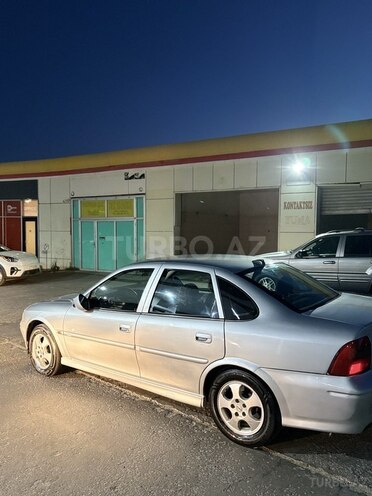 Opel Vectra 1999, 275,000 km - 1.8 l - Bakı
