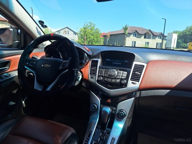 Chevrolet Cruze 2011, 291,000 km - 1.4 l - Zaqatala
