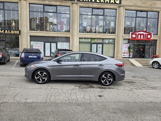 Hyundai Elantra 2017, 225,308 km - 2.0 л - Bakı