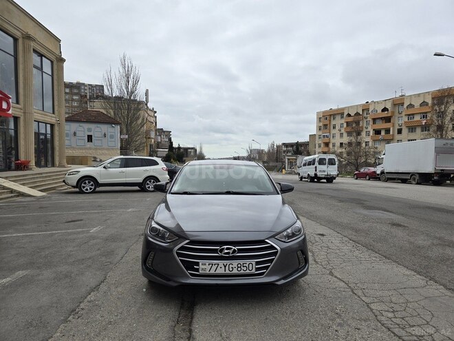 Hyundai Elantra 2017, 225,308 km - 2.0 л - Bakı