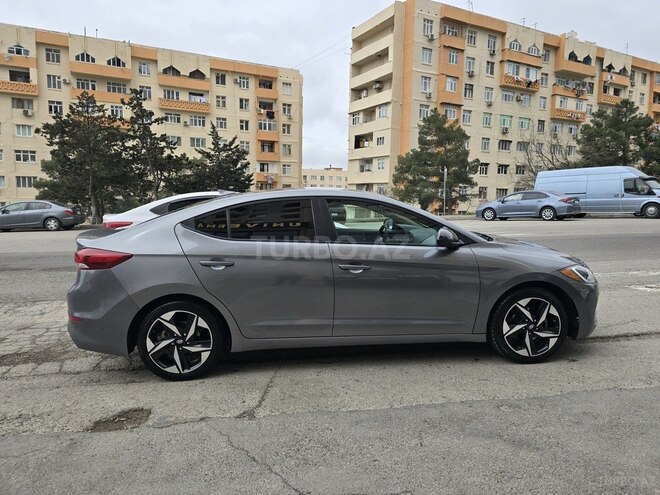 Hyundai Elantra 2017, 225,308 km - 2.0 л - Bakı