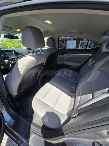 Hyundai Elantra 2017, 225,308 km - 2.0 л - Bakı