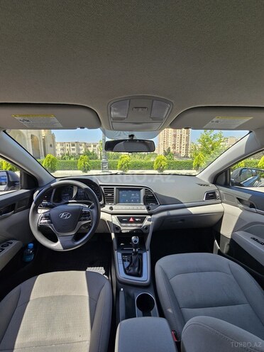 Hyundai Elantra 2017, 225,308 km - 2.0 л - Bakı