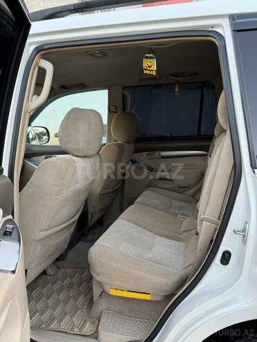 Toyota Land Cruiser Prado-16