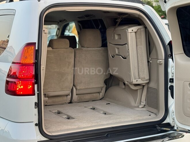 Toyota Land Cruiser Prado-17