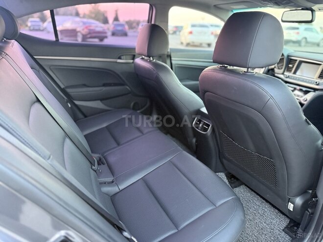 Hyundai Avante 2016, 71,000 km - 1.6 л - Bakı