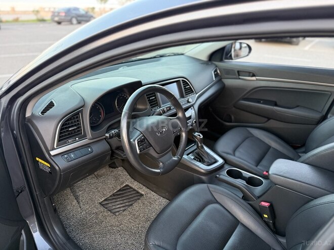 Hyundai Avante 2016, 71,000 km - 1.6 л - Bakı