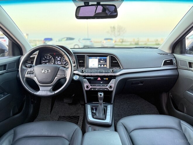 Hyundai Avante 2016, 71,000 km - 1.6 л - Bakı