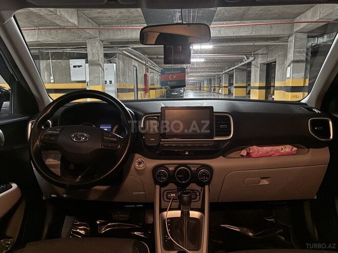 Hyundai Venue 2022, 23,000 km - 1.6 l - Bakı