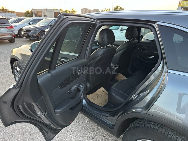 Mercedes GLC 300 2016, 64,000 km - 2.0 l - Bakı
