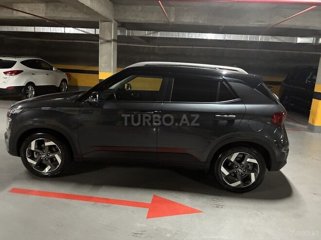 Hyundai Venue 2022, 23,000 km - 1.6 l - Bakı