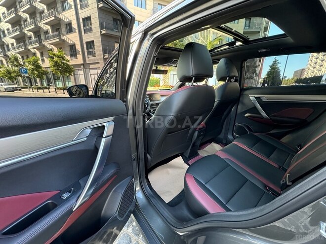 Geely Coolray 2023, 31,600 km - 1.5 л - Bakı