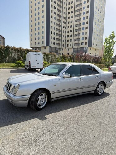 Mercedes E 280 1998, 265,000 km - 2.8 l - Bakı