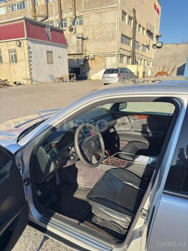 Mercedes E 280 1998, 265,000 km - 2.8 l - Bakı