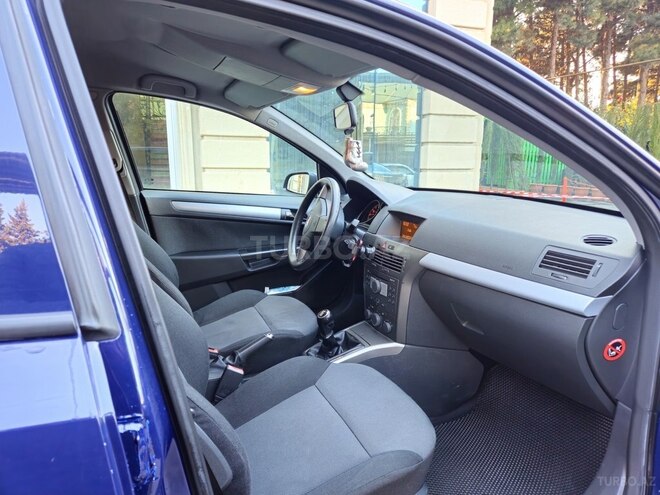 Opel Astra 2005, 137,000 km - 1.4 l - Bakı