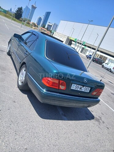 Mercedes E 200-6