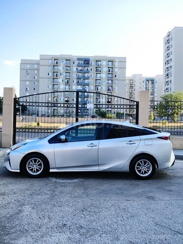 Toyota Prius-6